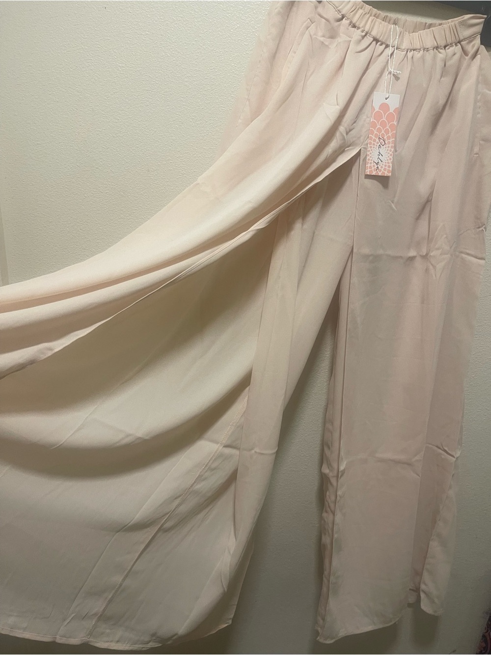 Flowy Wide-Leg Elastic Waist Pants in Light Beige - Picture 2 of 6